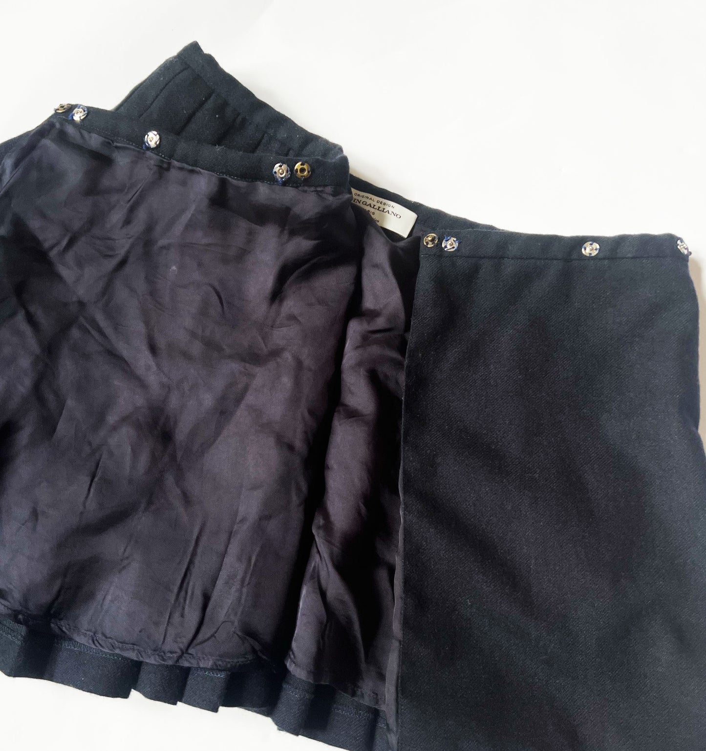 Vintage John Galliano Pleated Mini Kilt Skirt in Navy Wool - w28"