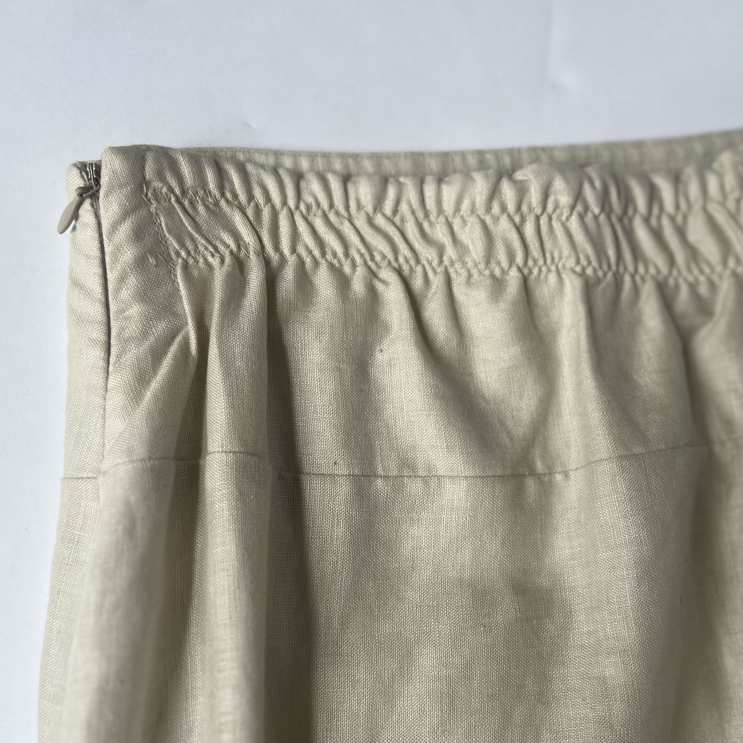 Sarah Pacini Balloon Hem Midi skirt in Cream Linen - M/L