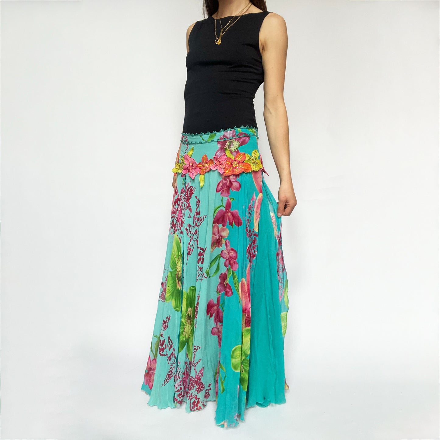 00's Silk Maxi Skirt in Blue Floral Print with Applique Flower Waist - S