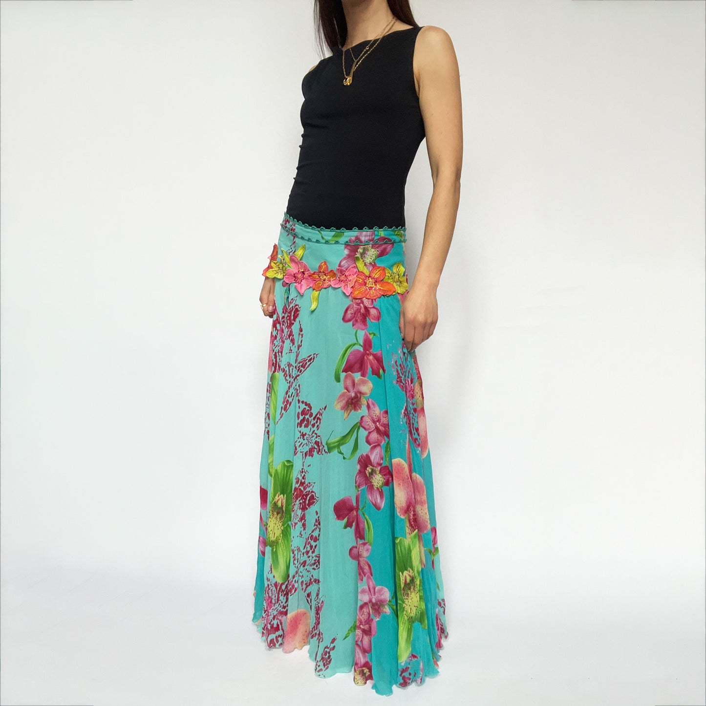 00's Silk Maxi Skirt in Blue Floral Print with Applique Flower Waist - S