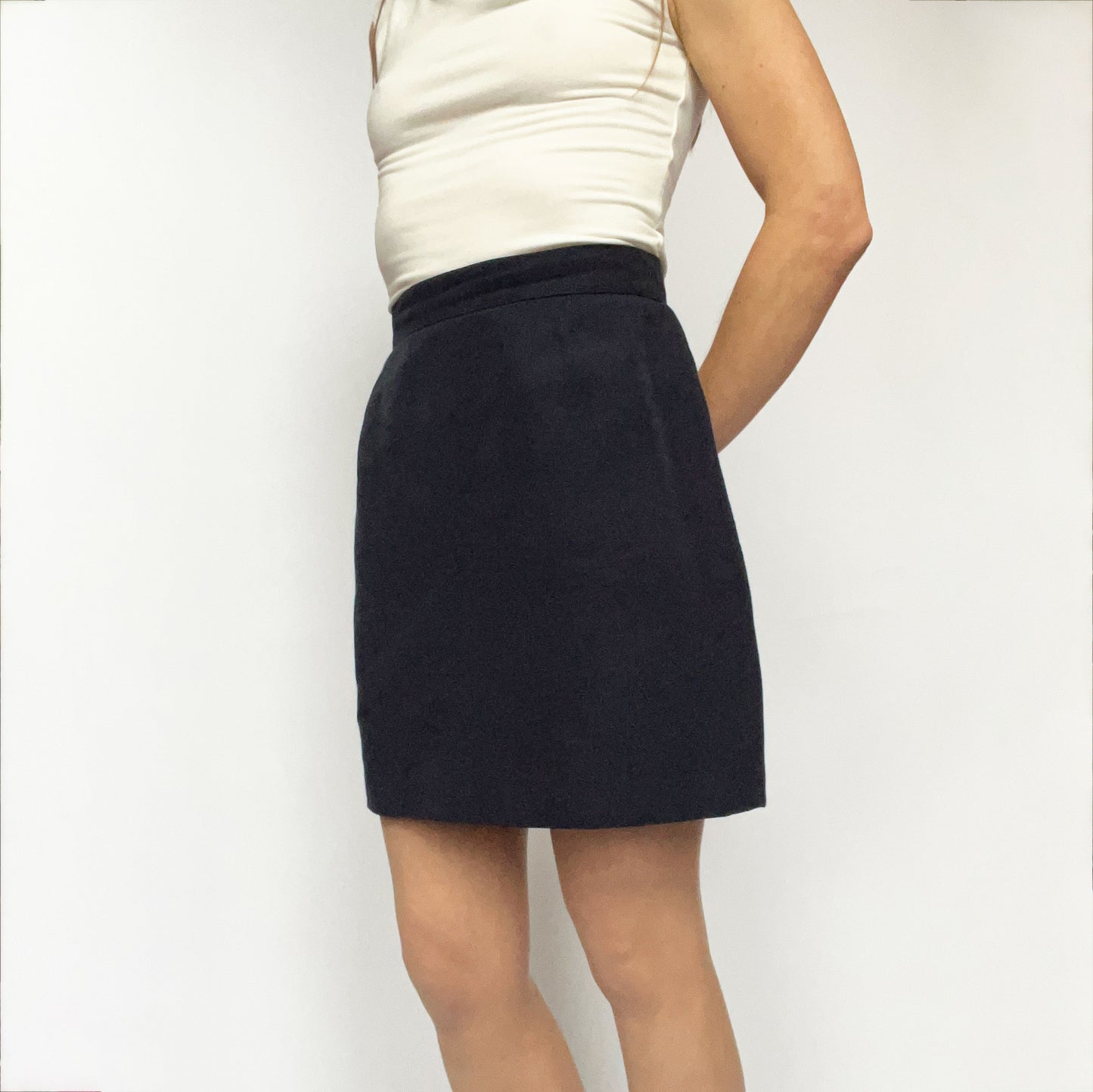 Early 90's Chanel Tailored Mini Skirt in Navy Blue - XS