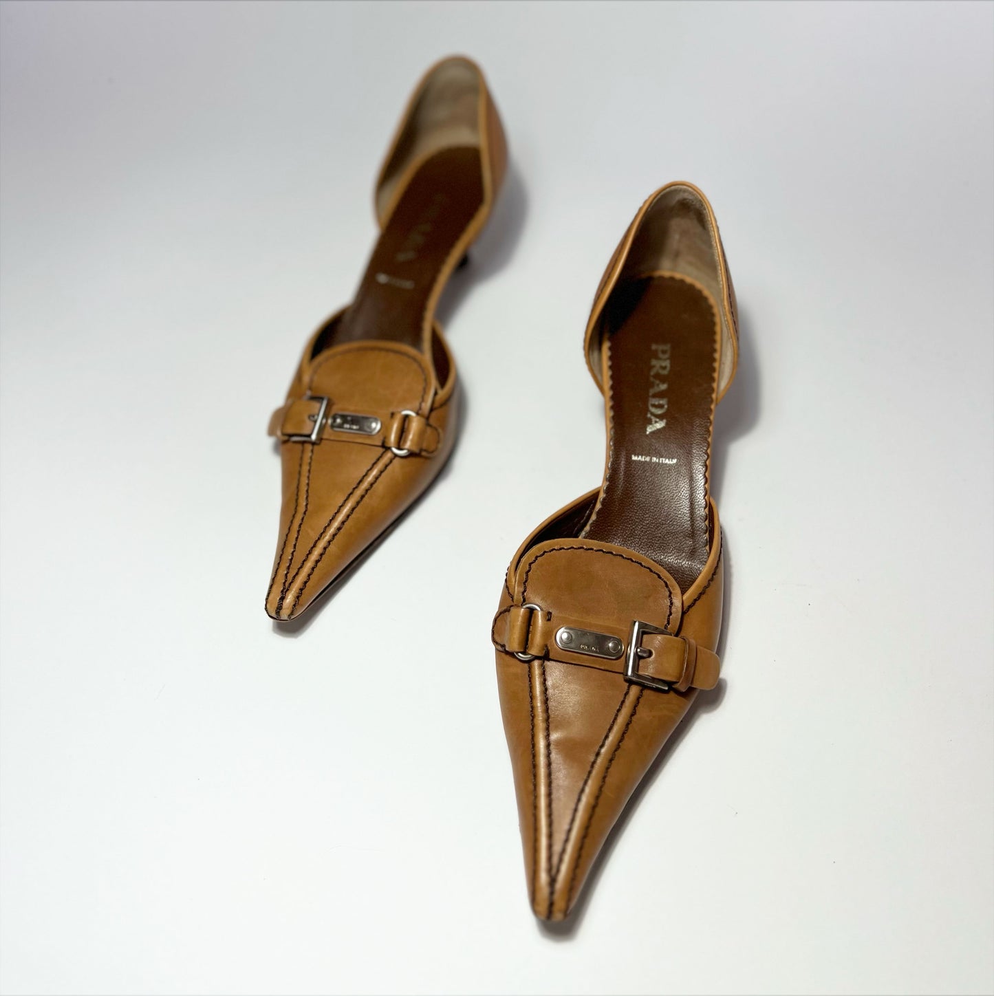 Vintage Prada Leather Kitten Heels with Pointed Toe and Buckle Detail - EU 37