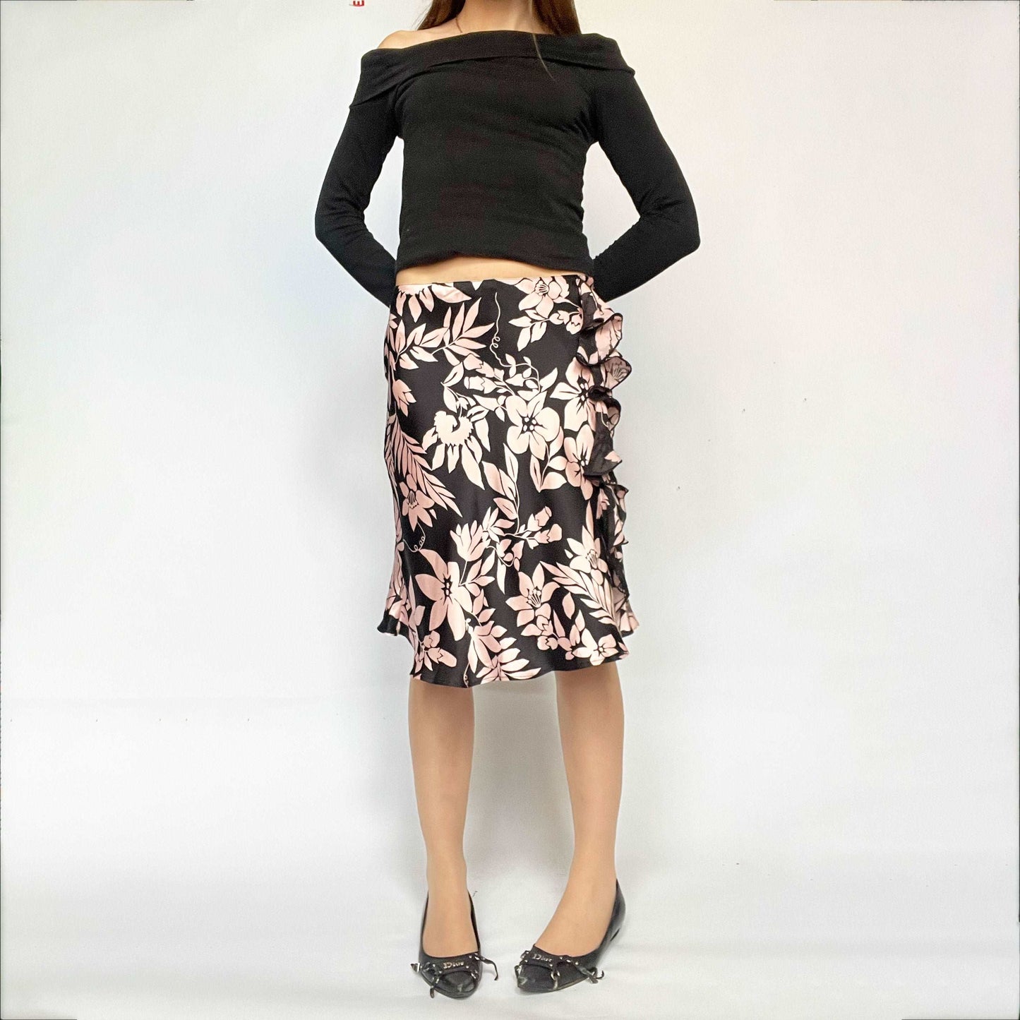 00's Blugirl Blumarine Silk Midi Skirt in Black and Pink Floral Pattern - XS