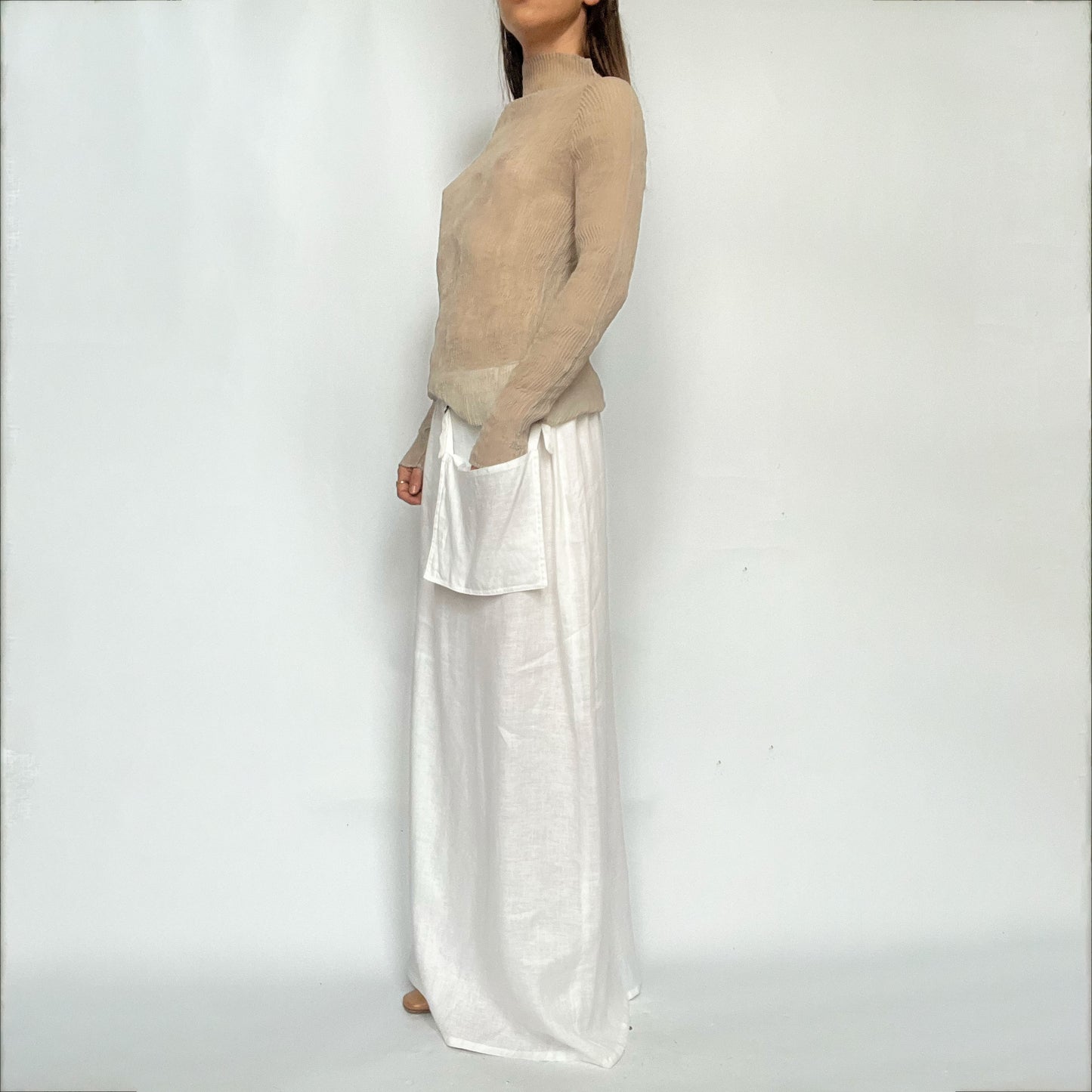 Sarah Pacini Linen Maxi Skirt with Utility Pocket in White - M