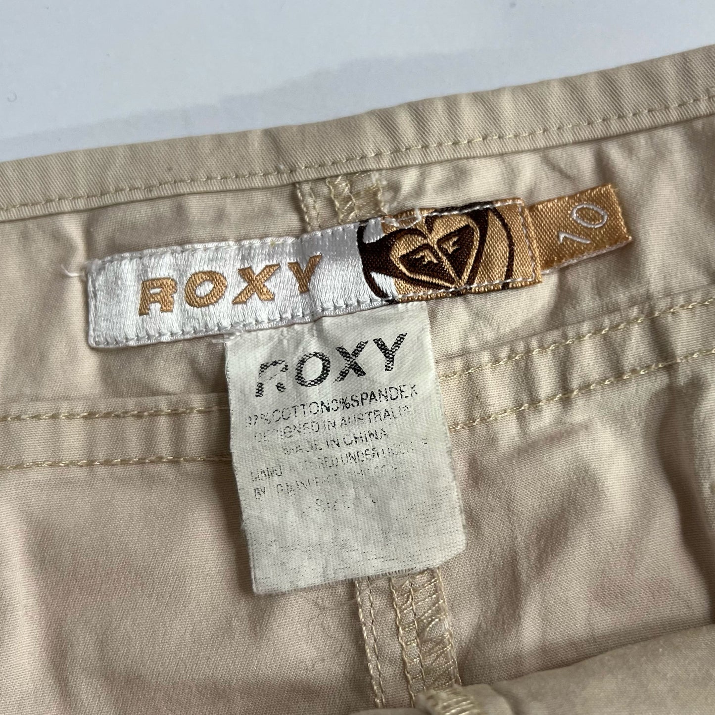 00's Roxy Mini Skirt in Tan - M