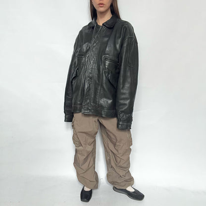 Vintage Heavyweight Leather Bomber Jacket in Black - Large