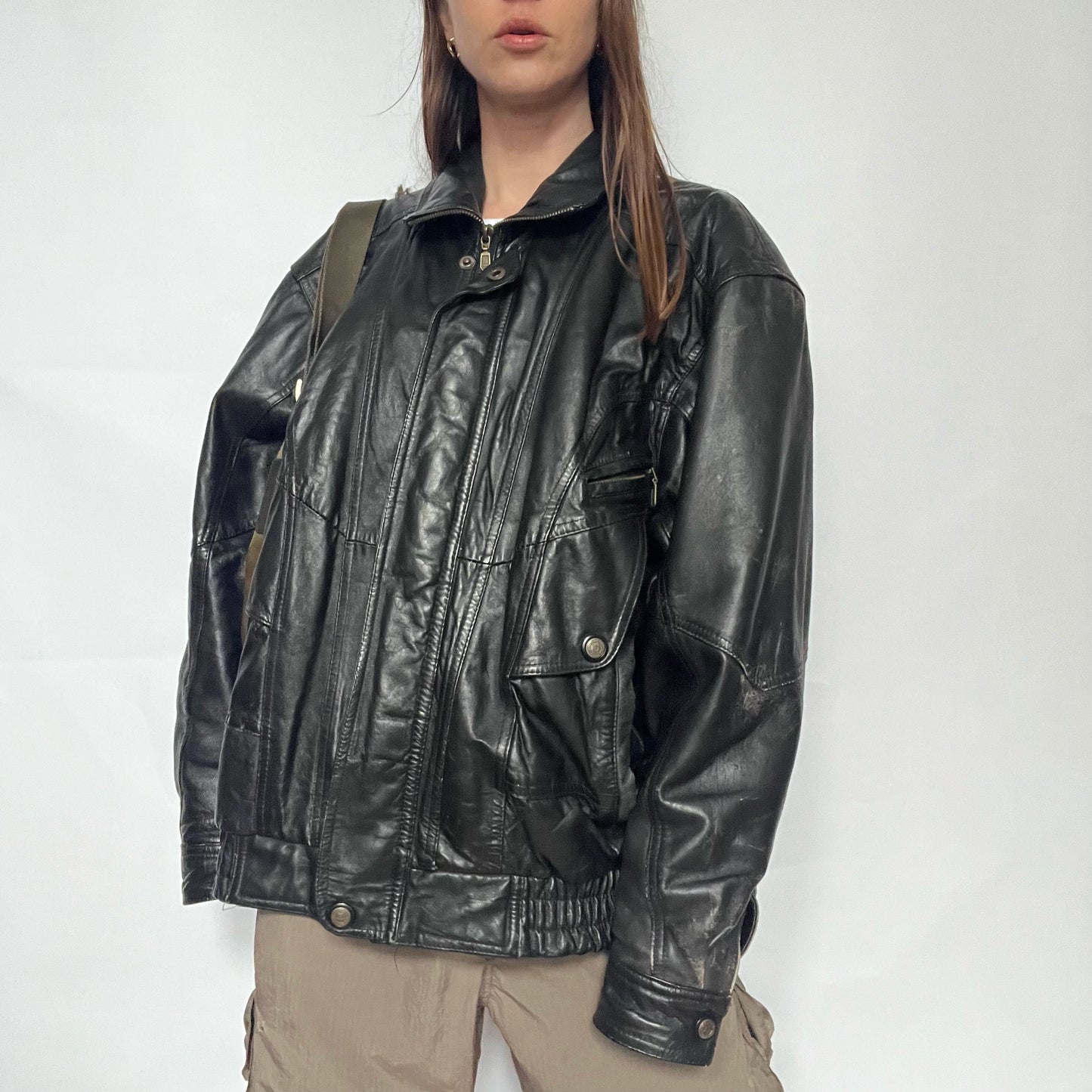 Vintage Leather Bomber Jacket with Utility Pockets in Black - L