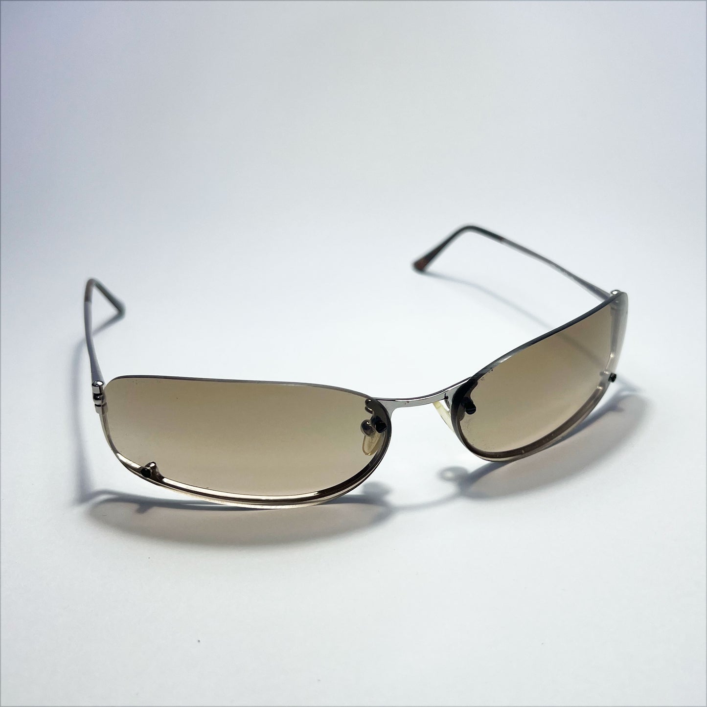 00's Prada SPR 50D Sunglasses in Brown