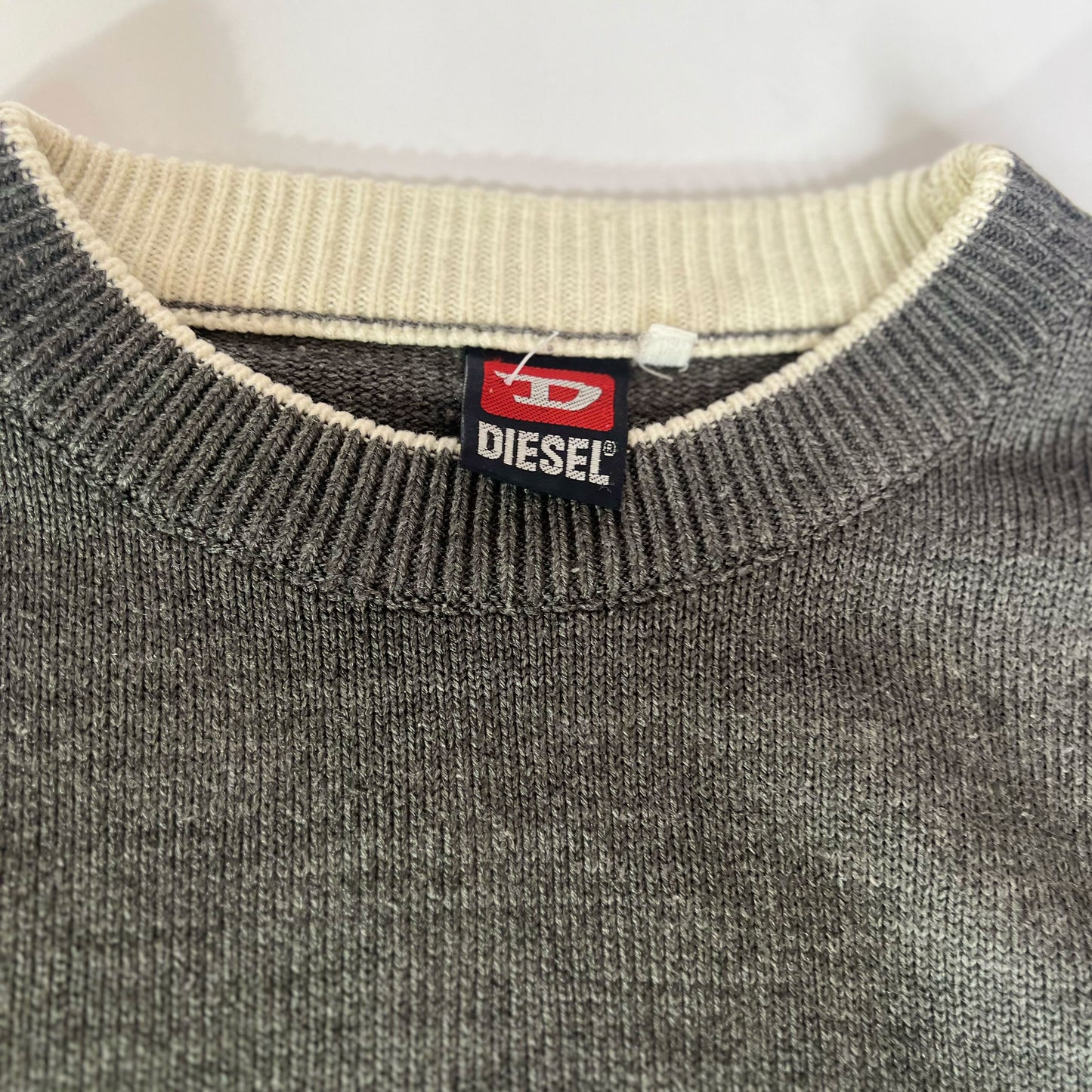 00's Diesel Logo Knit in Grey with White Stripe - M