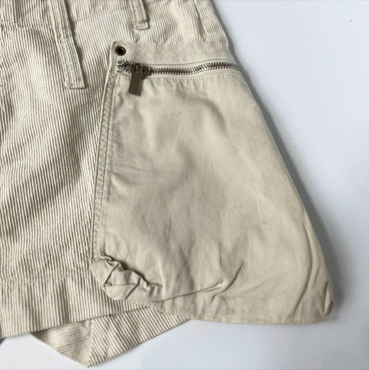 00's Diesel Mini Skirt in Cream Cordrouy - w33"