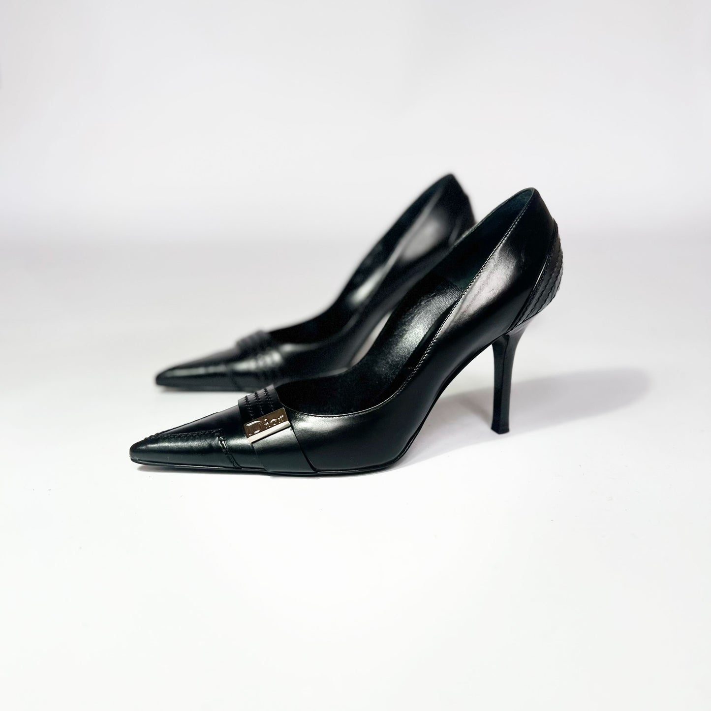 Vintage Dior Pointed Toe Stiletto Heel with Metal Logo Detail in Black -  UK 6