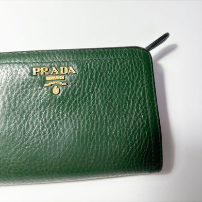 Vintage Prada Leather Wallet in Forest Green