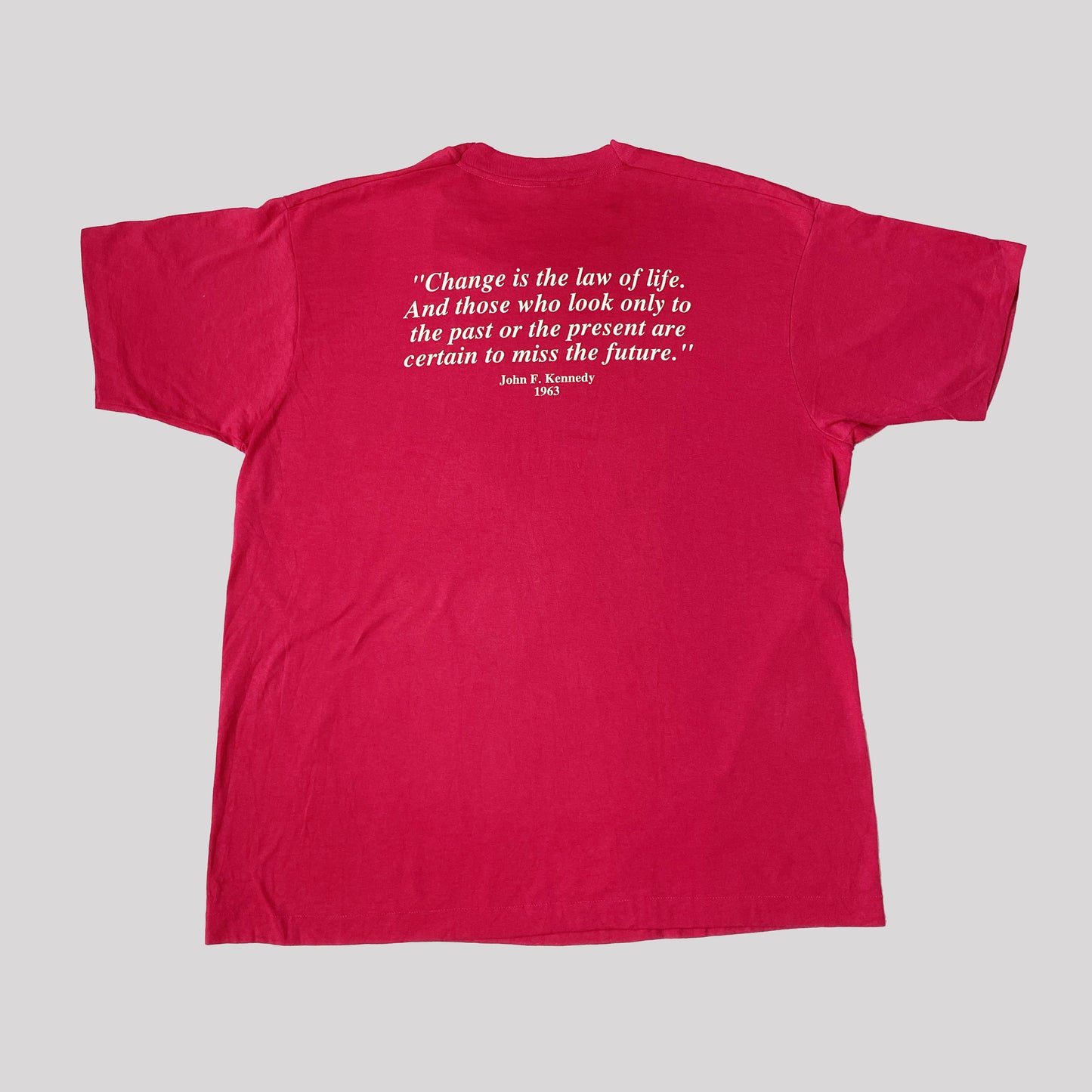 90's Vintage John F Kennedy Quote T-Shirt in Pink - XL