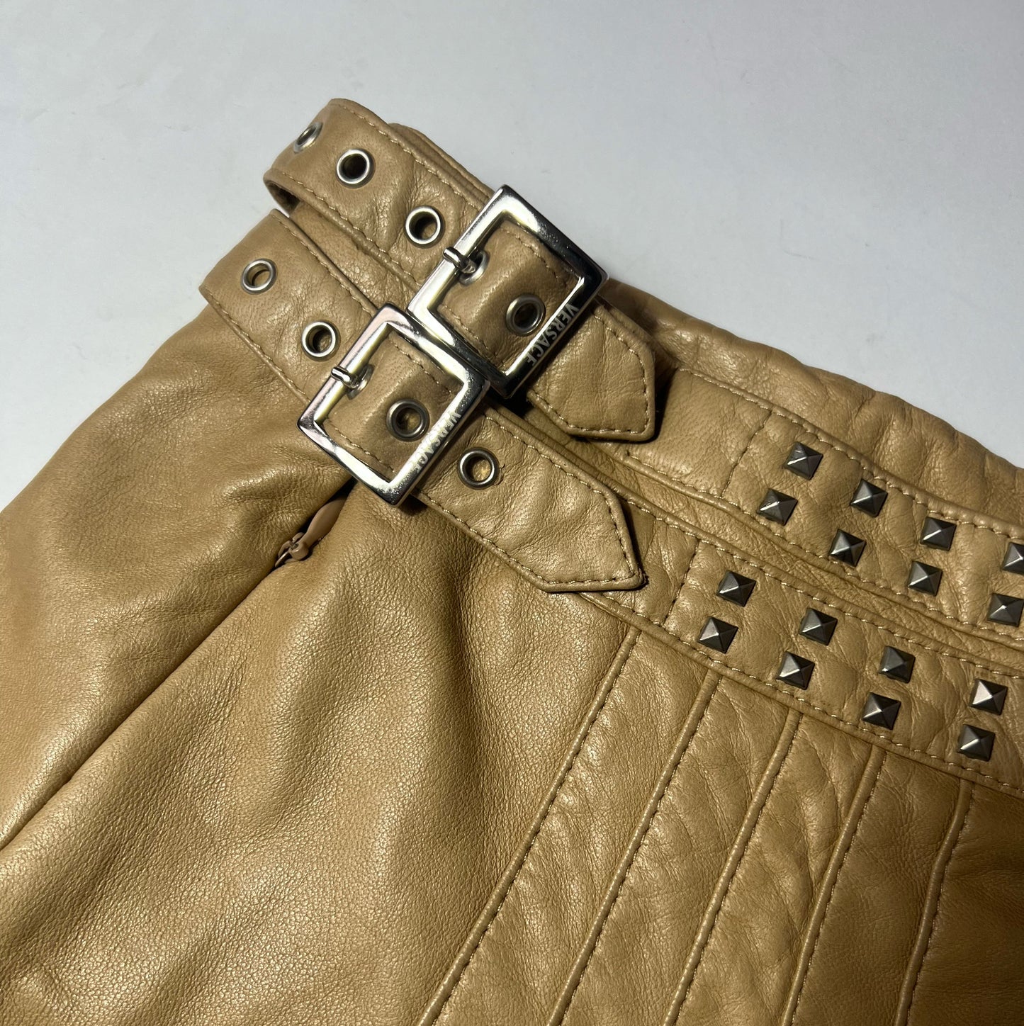 90's Vintage Versace Leather Pleated Mini Skirt with Studded Belt Detail in Tan - M/L